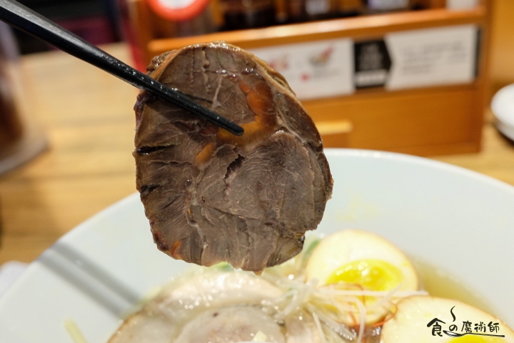 【拉麵】【牛肉麵】全球獨賣！台湾5周年記念拉麵！一風堂IPPUDO「赤/白牛肉麵」