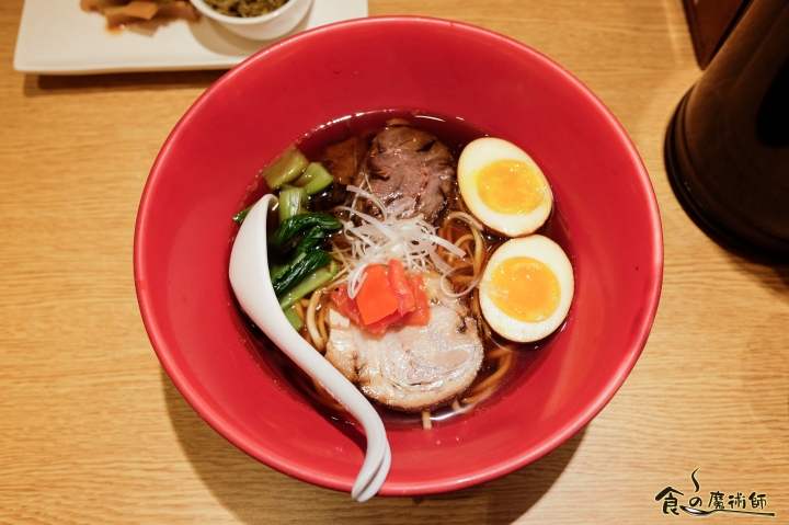 【拉麵】【牛肉麵】全球獨賣！台湾5周年記念拉麵！一風堂IPPUDO「赤/白牛肉麵」
