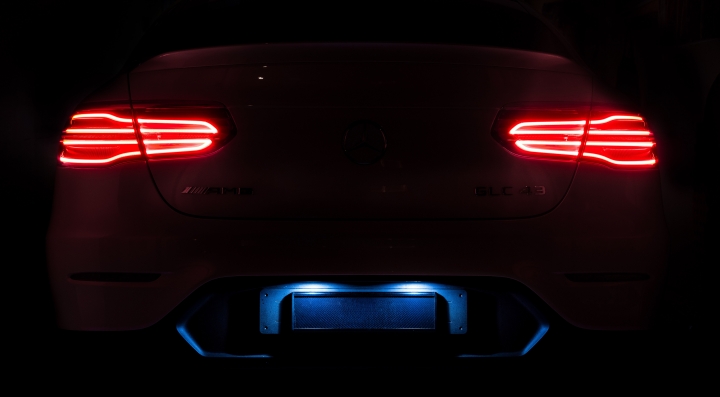 [開箱] 一個車體內藏著兩台車的靈魂 - GLC43 Coupe