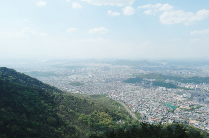 【愉快的大邱】 东城路-金光石小巷-寿城池-大邱前山(第三天)