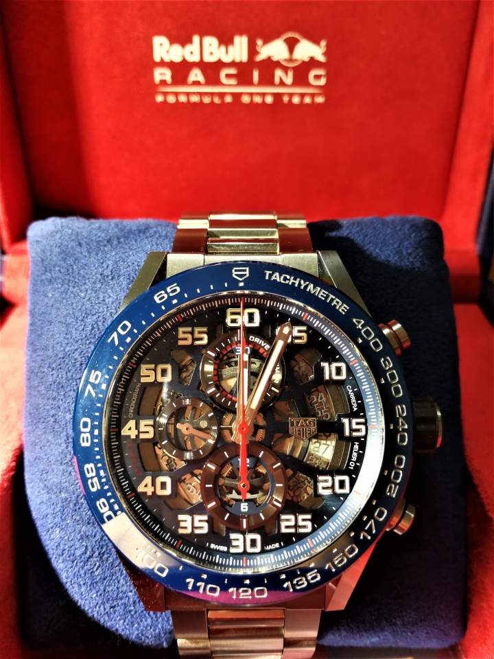 TAG Heuer Carrera Heuer02T 半金版 陀飛輪開箱 [同場加映Carrera Heuer01 Red Bull racing edition]