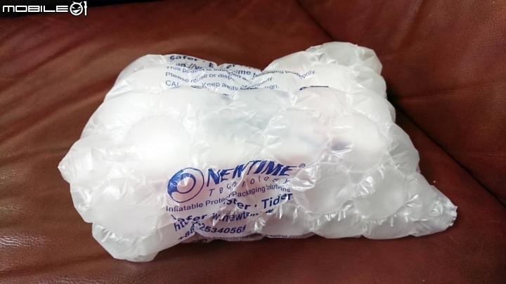 [簡易開箱] Foscam C2 無線網路攝影機