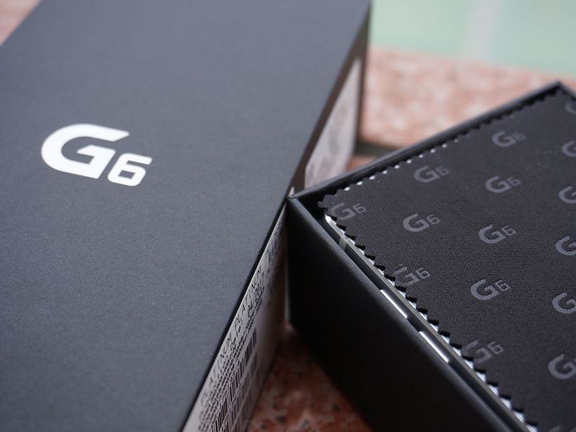 LG G6冰晶銀簡易開箱圖賞
