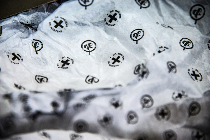 [開箱]越南買的兩雙Dr.Martens(瘋馬皮、UNITED ARROWS&SONS聯名款)