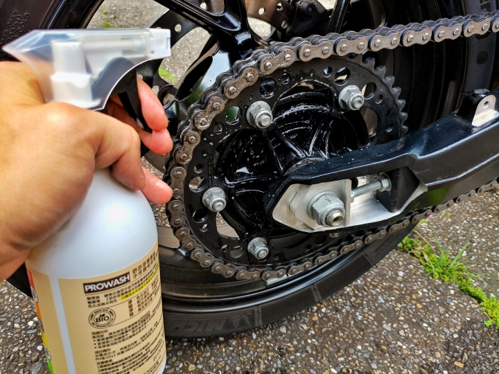 [保養] 【DIY篇】Prowash水性鏈條清潔劑 in BMW F800R