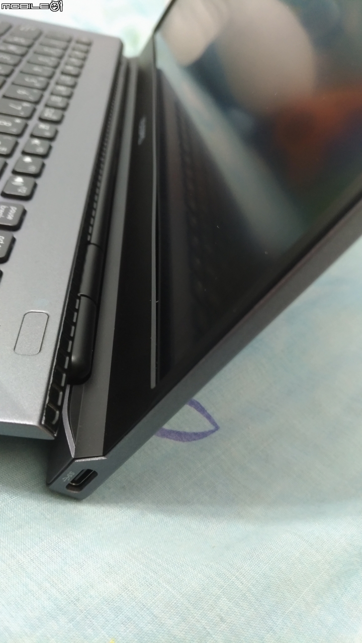 【分享】ASUS 商務系列 : ASUSPRO B9440UA-0271A7500U 開箱分享 (救命阿, 我又被脫光光了)