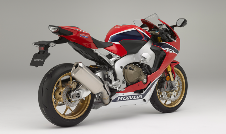 [採訪]2017 Honda Motorcycle 台灣本田二輪正式發表 CBR1000RR/SP、CB1100RS/EX、VFR800F/X、X-ADV 及 CBR/CB650F 共九款全新車款！