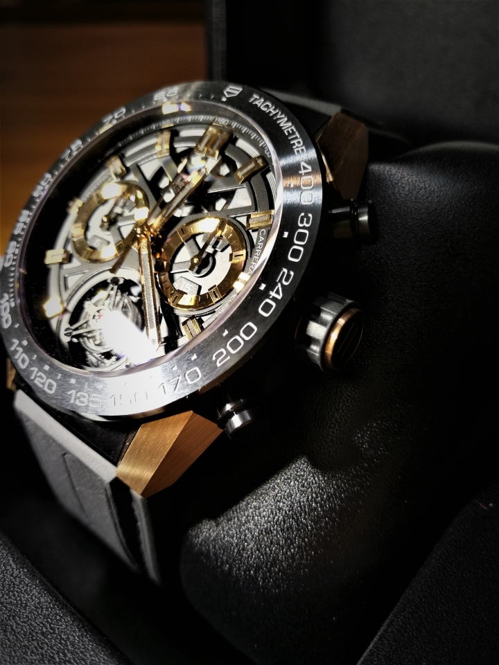 TAG Heuer Carrera Heuer02T 半金版 陀飛輪開箱 [同場加映Carrera Heuer01 Red Bull racing edition]