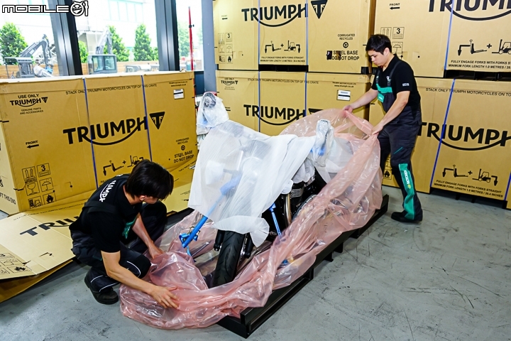 [採訪]英式極致復古美車 Triumph Bonneville Bobber 到港開箱