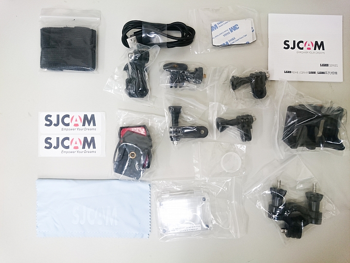 [開箱] SJCAM 充電小U & SJCAM SJ5000開箱