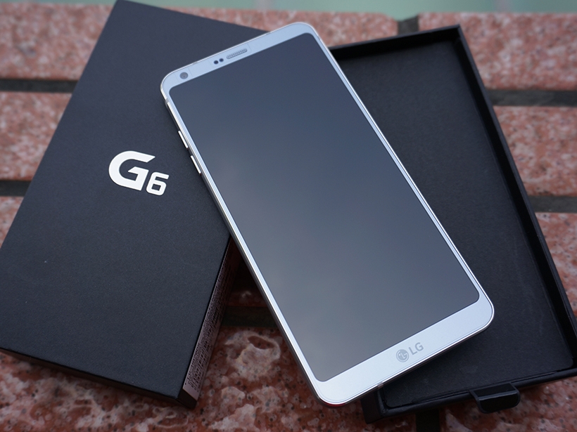 LG G6冰晶銀簡易開箱圖賞