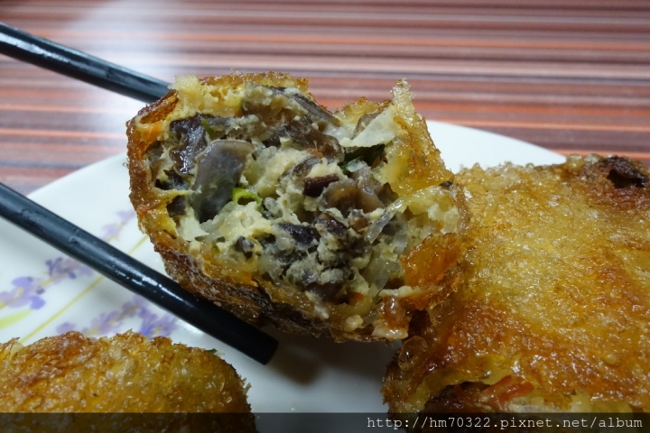 『桃園美食』-中壢復華街．月香小館 /  越南美食 / 河粉 / 春捲 / 法國麵包