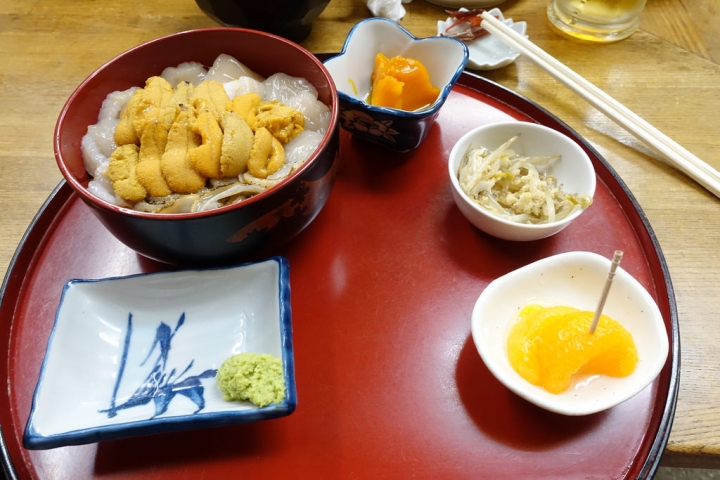 【2016北海道親子行】小樽三角市場。あい田食堂~海膽干貝丼好甜好好吃