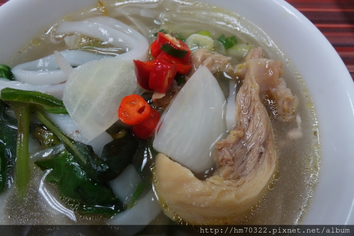 『桃園美食』-中壢復華街．月香小館 /  越南美食 / 河粉 / 春捲 / 法國麵包