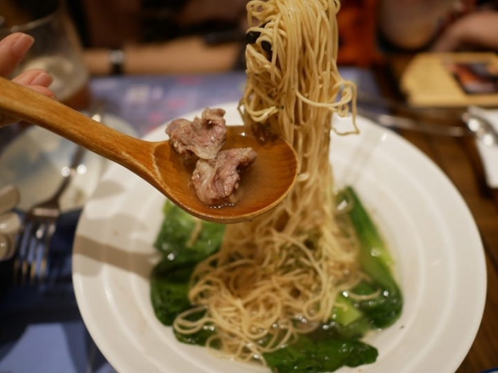【徠一咖啡】什麼是道地的港式?信義安和站的港式茶餐廳