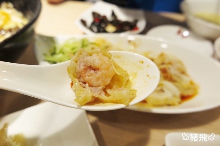 [食記]【台中美食】北方麵食老店插旗台中，招牌爆漿餡餅足足繞台灣20圈～朱記餡餅粥店(台中大遠百店新開幕)