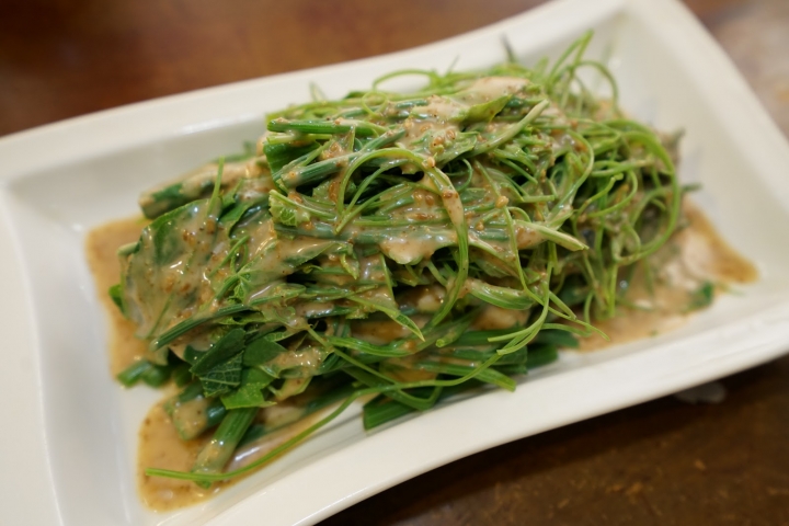 [食記] 畔の食堂。隱藏在小巨蛋巷內的高CP值生魚片丼飯。現在吃黑鮪魚正是時候!