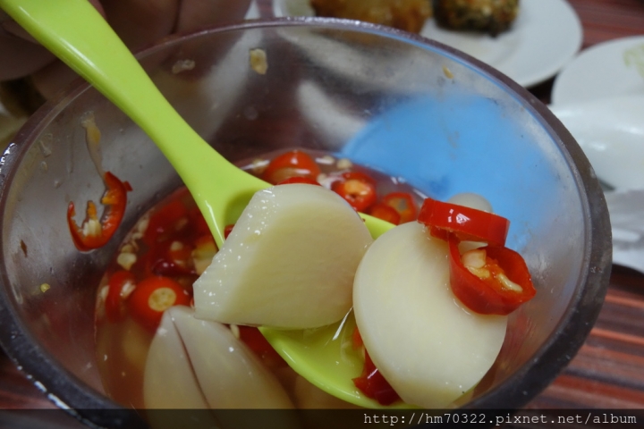 『桃園美食』-中壢復華街．月香小館 /  越南美食 / 河粉 / 春捲 / 法國麵包