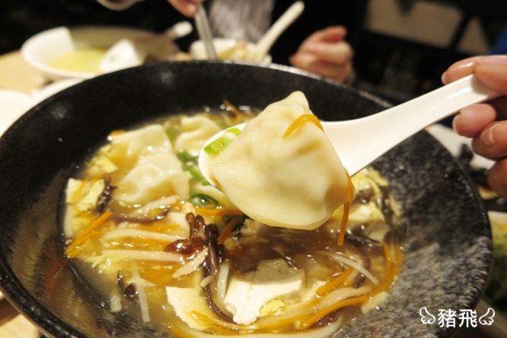 [食記]【台中美食】北方麵食老店插旗台中，招牌爆漿餡餅足足繞台灣20圈～朱記餡餅粥店(台中大遠百店新開幕)