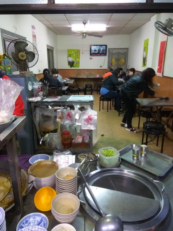 [肉圓]彰化市過溝仔老字號"肉圓王"再訪食記~ 肉絲肉塊兼有~丸子湯只要10元啦!~