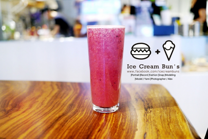 台中南屯區美食║ Ice Cream Bun's漢堡冰淇淋 ►► IG必備隱藏版少女心繽紛打卡甜點和超健康飲料 x 不用跑墾丁台中就可以透心涼