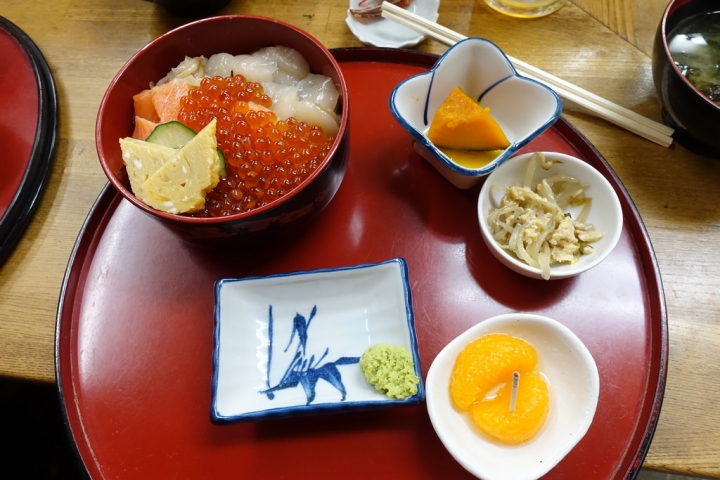 【2016北海道親子行】小樽三角市場。あい田食堂~海膽干貝丼好甜好好吃