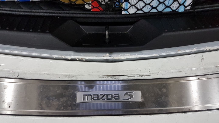 Mazda 5 尾門門框生鏽問題（Fram FB All new mazda 5 Club)