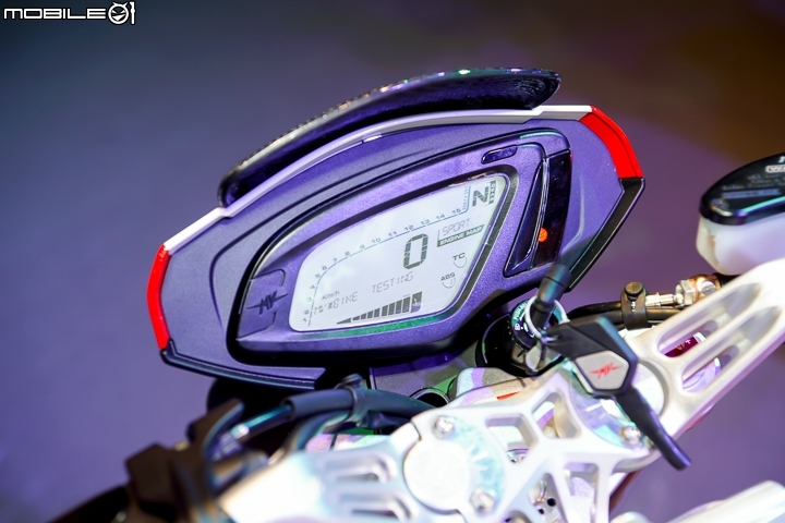 [採訪]現役國際賽車手登台 2017 MV Agusta REPARTO CORSA 四車系賽道發表！