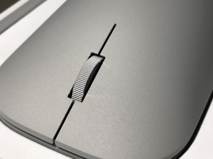 NEW Surface PRO 到手啦！！！開箱已補！！！已購入擴充基座~~~