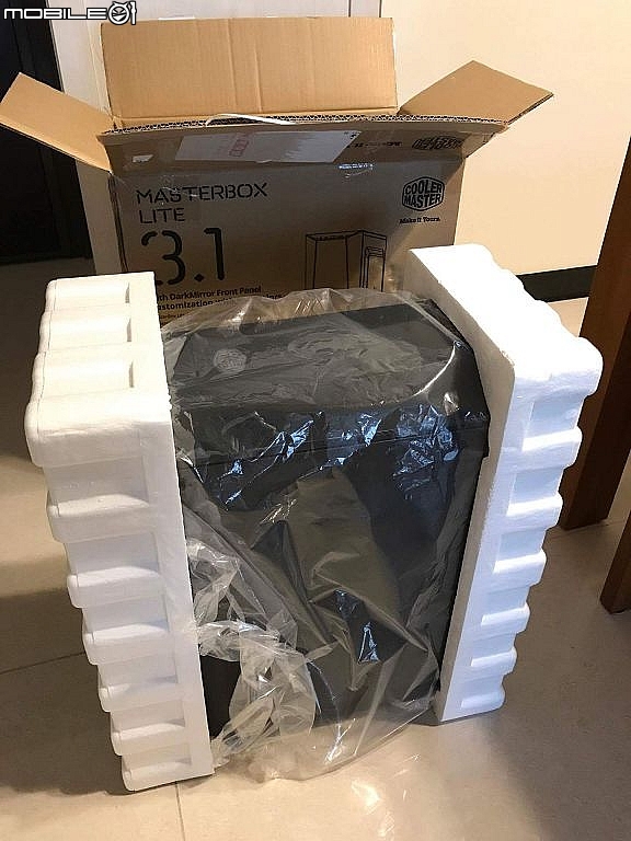縮小的Lite 5 開箱 CM 酷碼 MasterBox Lite 3.1 無窗全透