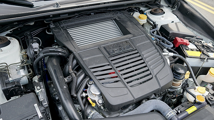 日系水平對臥新體驗 SUBARU WRX CVT短暫相處的愉悅