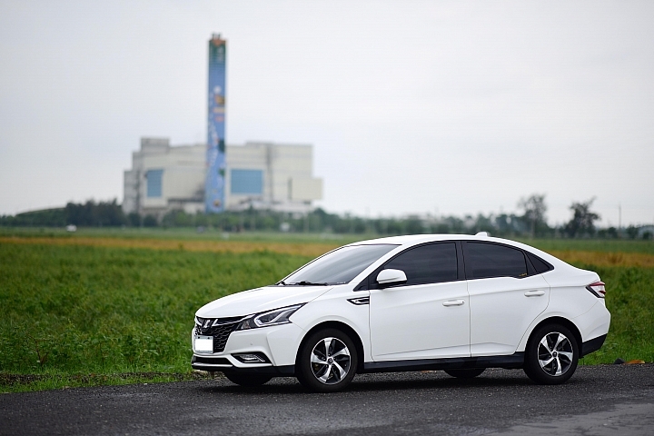 Luxgen S3上市週年慶，相約洗車趴！