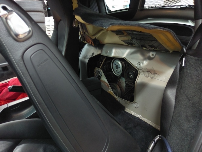 Porsche Boxster 987 風箱清潔  + 皮帶更換