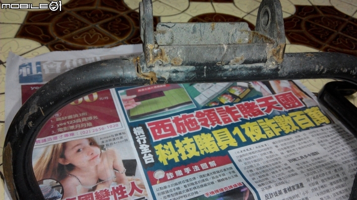 [DIY]Gogoro鋁合金土炮焊接~耐用度之道路實測。加碼修理：後照鏡、中駐、車殼。