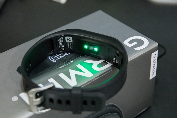 「體驗雙腳動一動」Garmin vivosmart 3 啟動忙碌肝苦人的健康監督