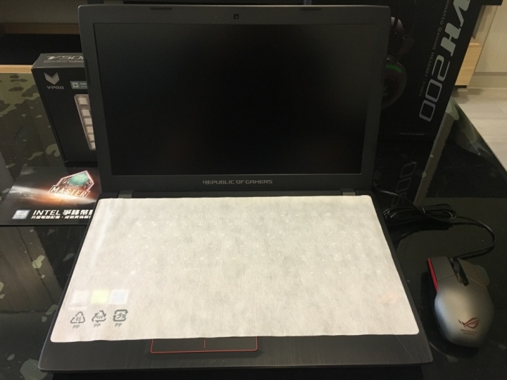 [開箱]ASUS ROG GL553VE電競筆電開箱文