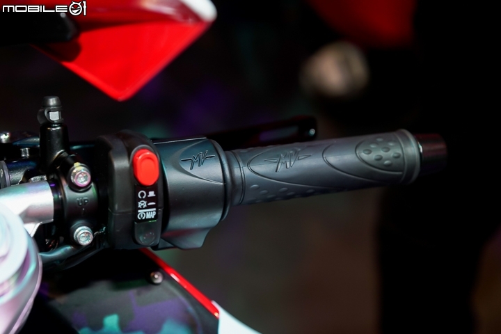 [採訪]現役國際賽車手登台 2017 MV Agusta REPARTO CORSA 四車系賽道發表！