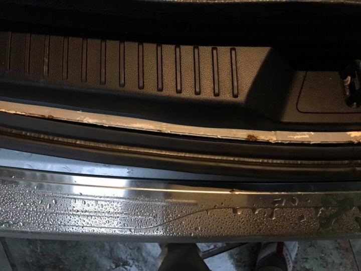Mazda 5 尾門門框生鏽問題（Fram FB All new mazda 5 Club)