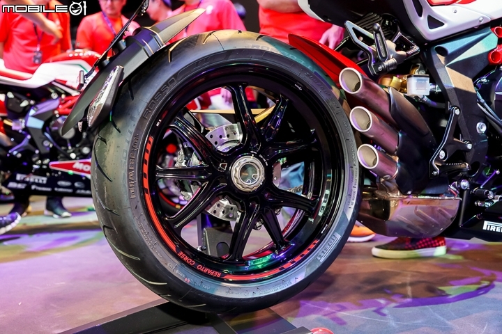 [採訪]現役國際賽車手登台 2017 MV Agusta REPARTO CORSA 四車系賽道發表！