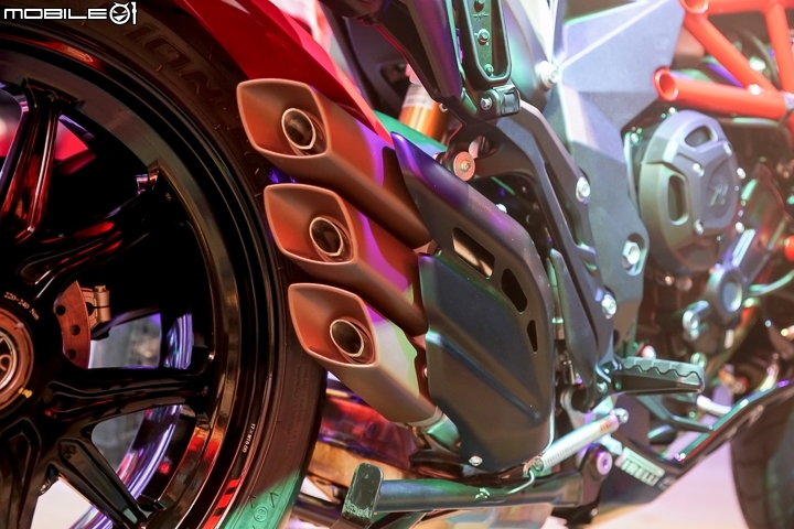 [採訪]現役國際賽車手登台 2017 MV Agusta REPARTO CORSA 四車系賽道發表！