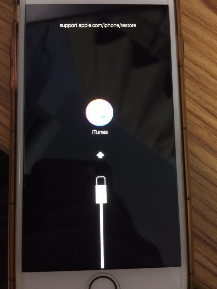 [已解決]求助更新 IOS 11 Beta 1 降刷IOS 10.3.2 死機