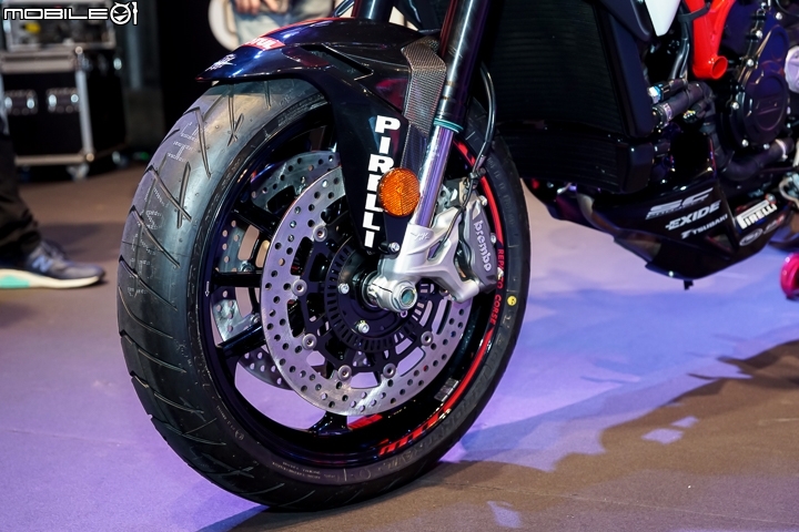 [採訪]現役國際賽車手登台 2017 MV Agusta REPARTO CORSA 四車系賽道發表！