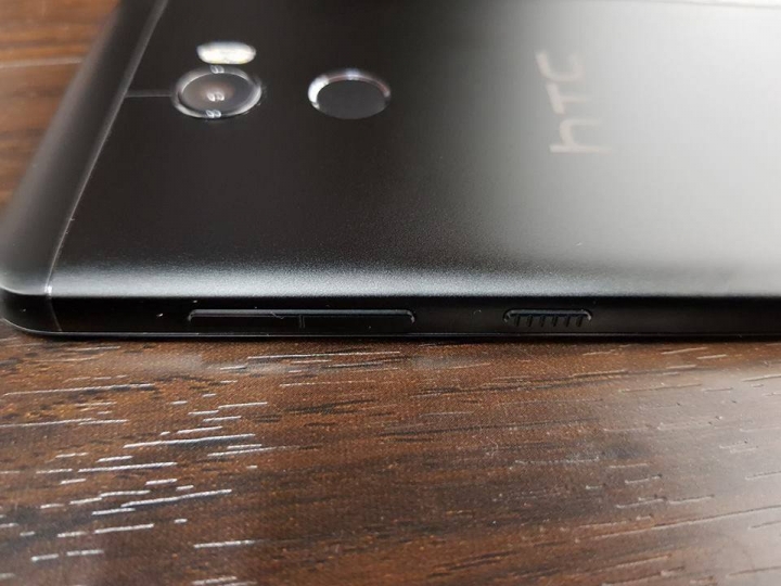 入手HTC One X10 開箱