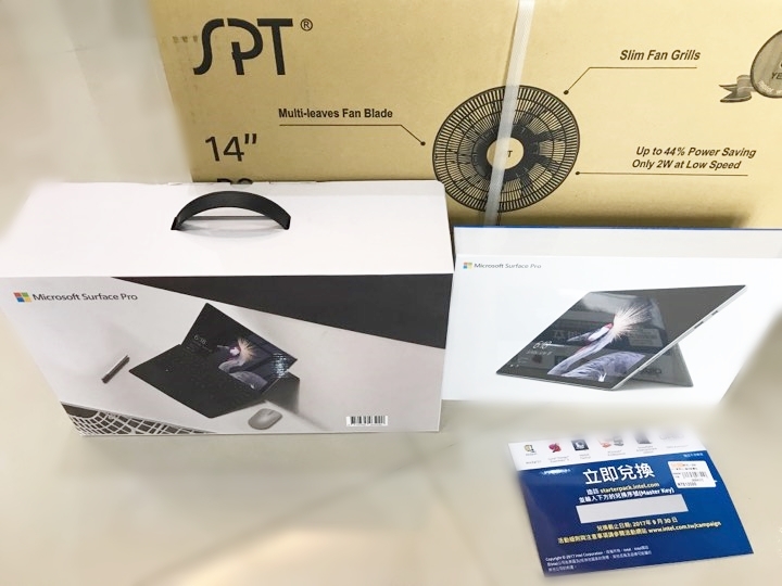 NEW Surface PRO 到手啦！！！開箱已補！！！已購入擴充基座~~~