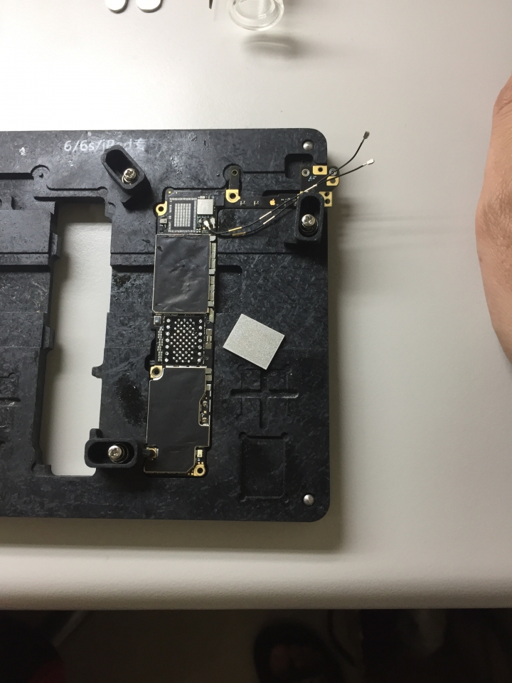 iphone 6s wifi 打開就發熱 維修過程