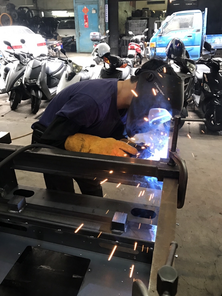 3M 100V焊接液晶面罩開箱文~