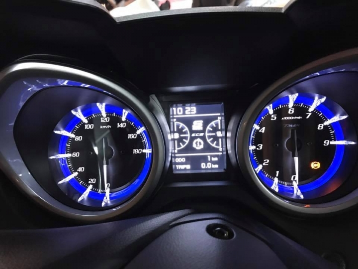 2017 TMAX SX 交車