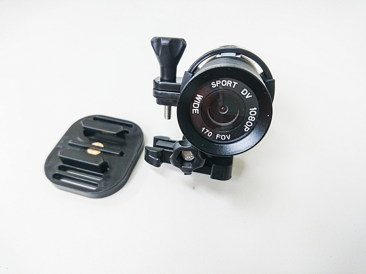 [開箱]豪大雨困在光華 SJCAM SJ2000 賺到... 買一送一