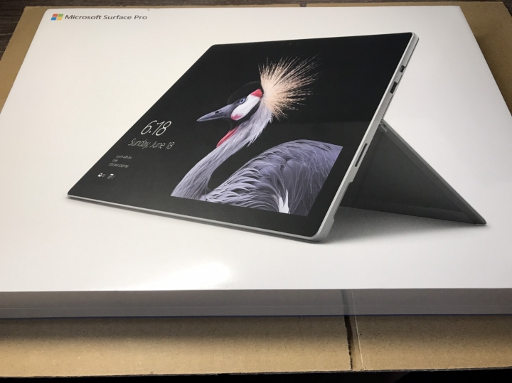 NEW Surface PRO 到手啦！！！開箱已補！！！已購入擴充基座~~~