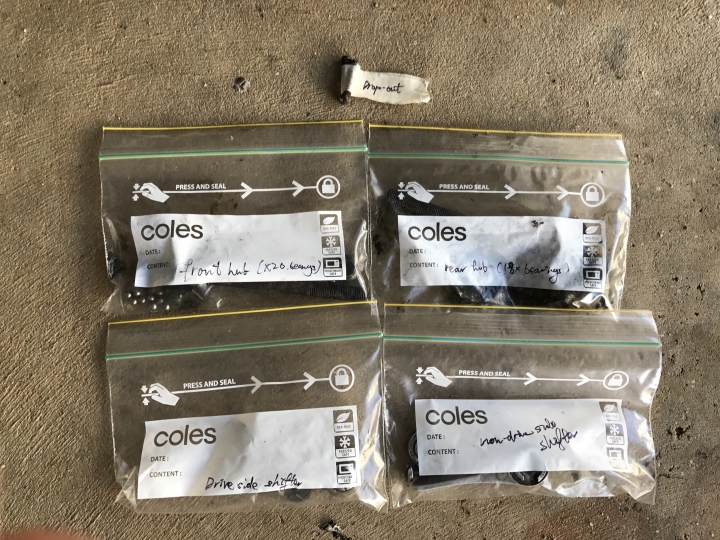 整理老鋼管的記錄及徵求意見